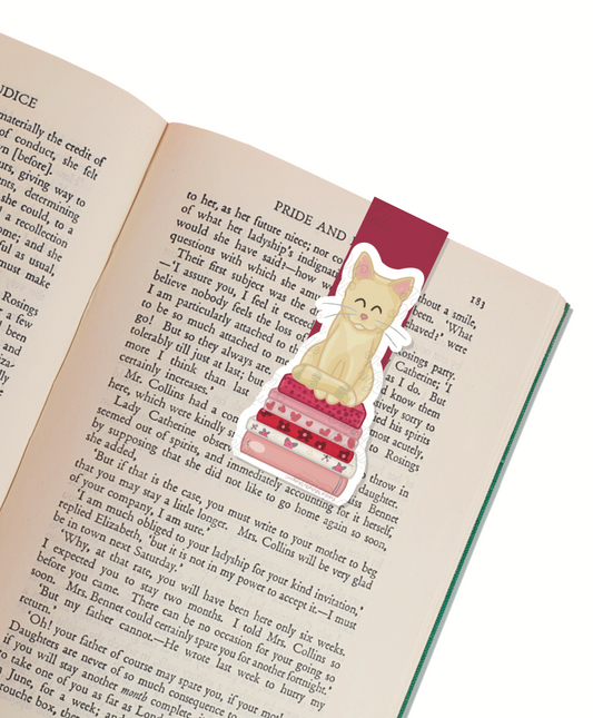 Book stack Cat | Magnetic Bookmark